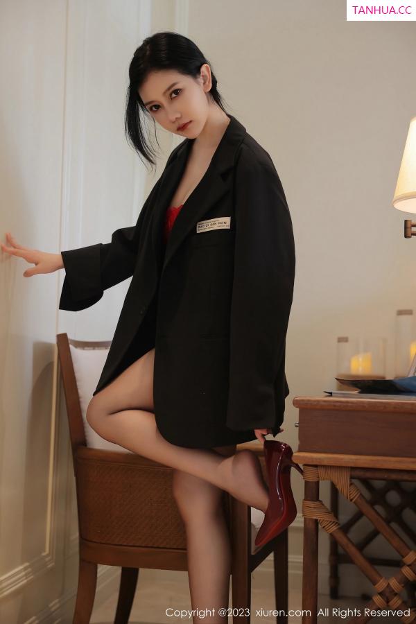 尹甜甜  [XiuRen]高清写真图 2023.03.27 No.6475 尹甜甜 万宁旅拍第5张图片